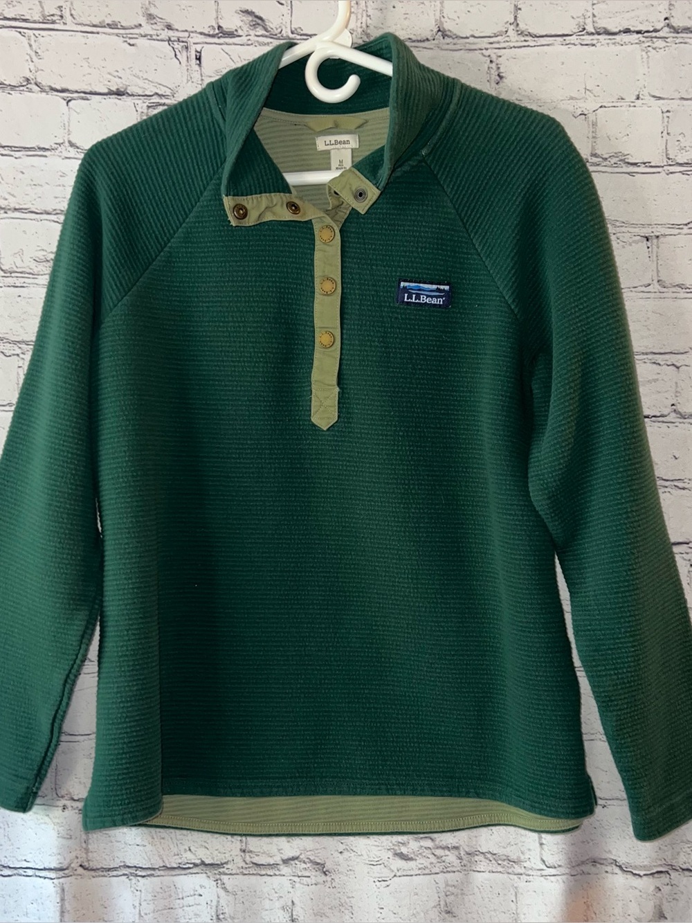 L.L. Bean 1/4 Button Down Green Pullover Size Medium